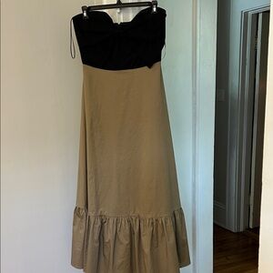 Elegant Black and Tan Strapless Dress